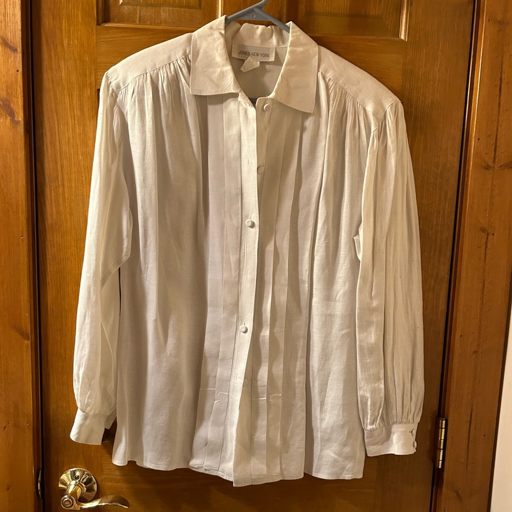 Jones New York 100% Linen Top size 8 🍎